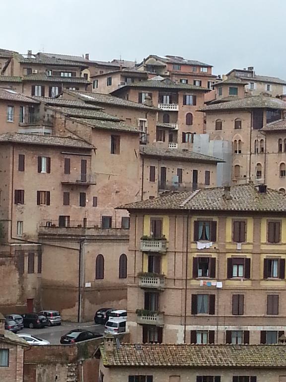 Hotel Soggiorno La Primula Siena Exterior foto